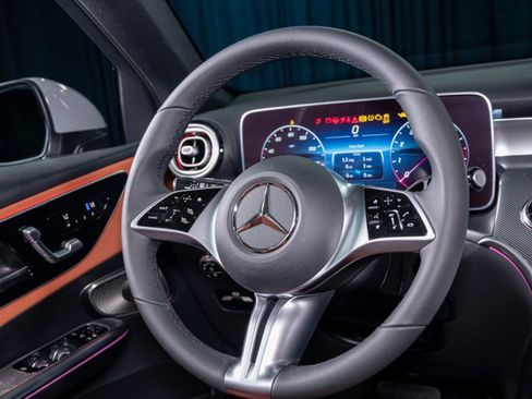 New 2026 Mercedes-Benz GLC 300 image 15