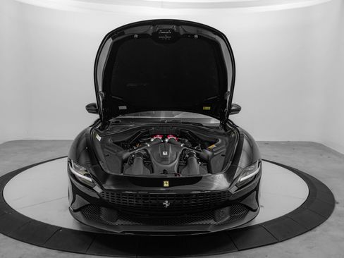 Certified 2025 Ferrari Roma Spider RWD image 22