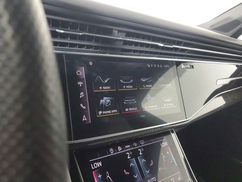 Used 2021 Audi SQ7 Premium Plus AWD/4WD image 28