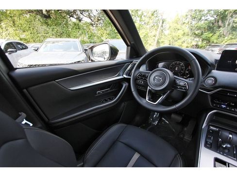 New 2025 MAZDA CX-70 Plug-In Hybrid w/ Premium Plus image 8