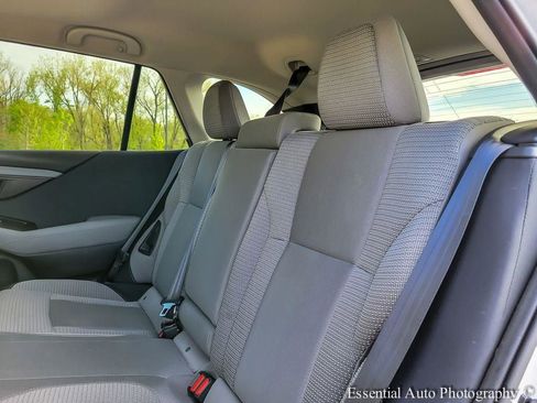 Used 2024 Subaru Outback Premium AWD/4WD image 11