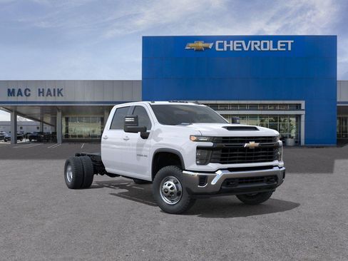 New 2026 Chevrolet Silverado 3500 W/T w/ WT Convenience Package AWD/4WD image 1