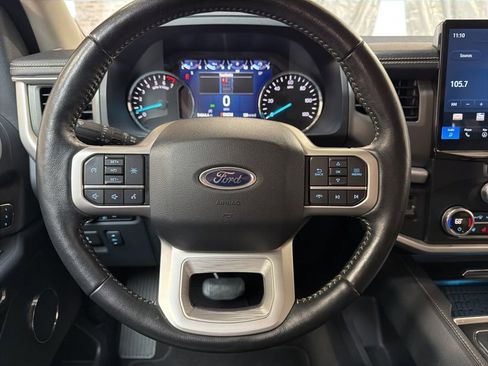 Used 2024 Ford Expedition XLT AWD/4WD image 19
