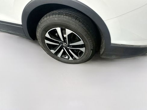 Used 2023 Volkswagen Tiguan S image 11