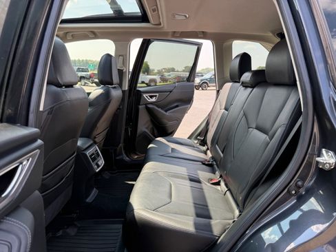 Used 2019 Subaru Forester Touring AWD/4WD image 31