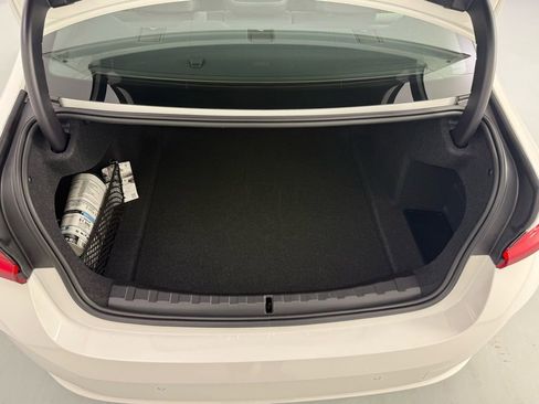 Certified 2025 BMW 330i xDrive Sedan w/ Convenience Package image 13