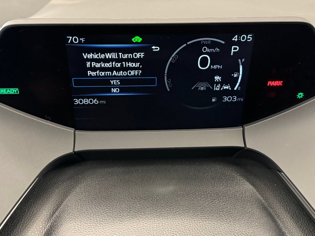 Used 2024 Toyota Prius XLE FWD image 10