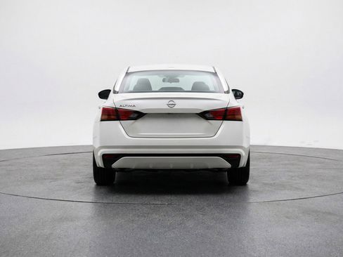 Used 2025 Nissan Altima 2.5 SV image 7