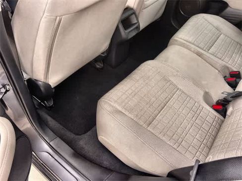 Certified 2025 Honda HR-V LX image 32