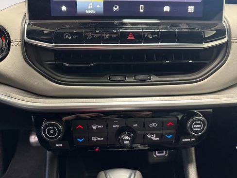 New 2026 Jeep Compass Limited image 3