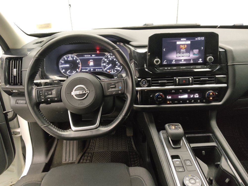 Used 2022 Nissan Pathfinder SV AWD/4WD image 22