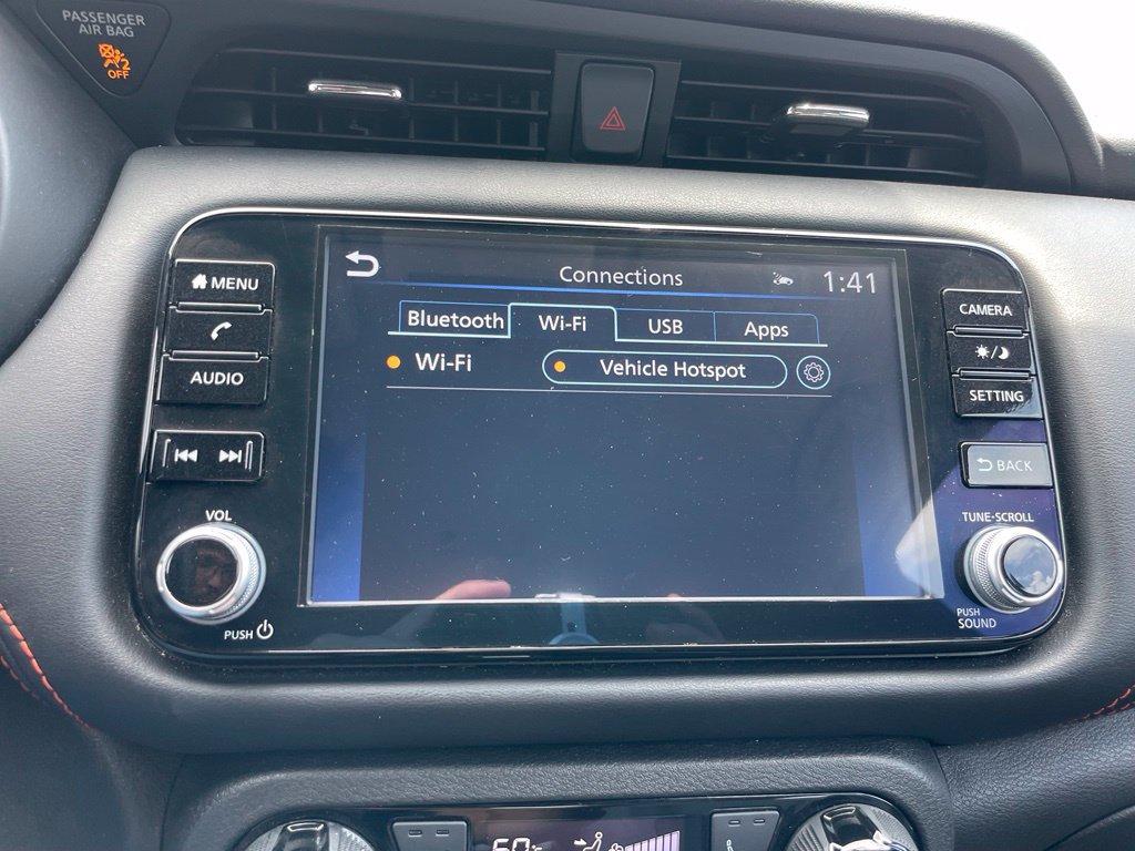 Used 2024 Nissan Kicks SR w/ SR Premium Package FWD image 15