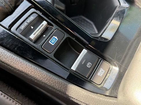 Used 2025 Honda Accord Sport image 30