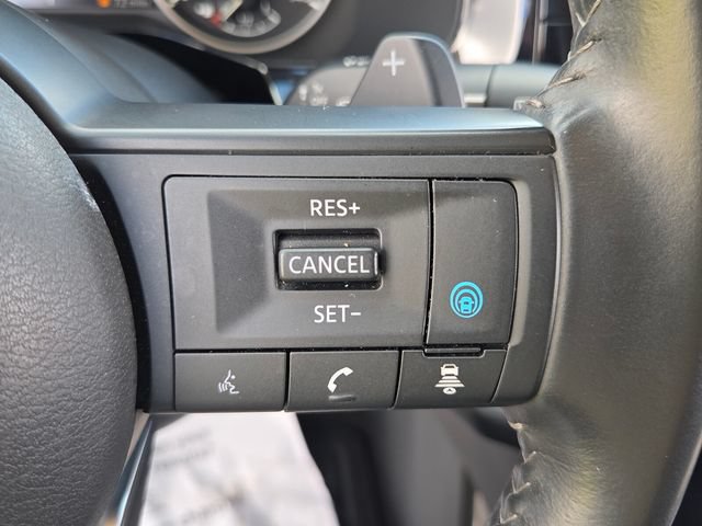 Used 2025 Nissan Pathfinder SV FWD image 23