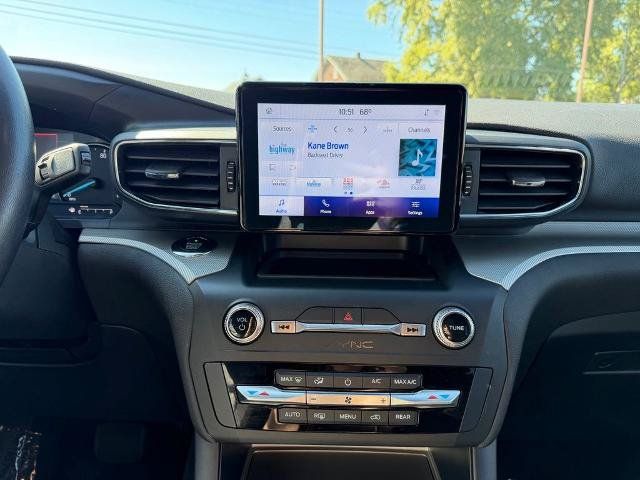 Certified 2020 Ford Explorer XLT w/ Equipment Group 202A AWD/4WD image 17