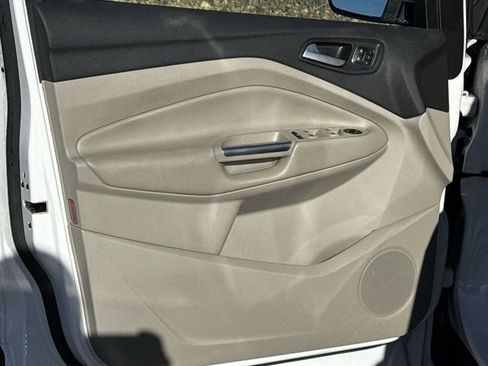 Used 2019 Ford Escape Titanium image 21