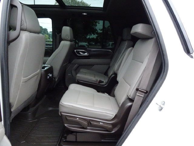 Used 2022 GMC Yukon SLT w/ SLT Premium Package AWD/4WD image 15