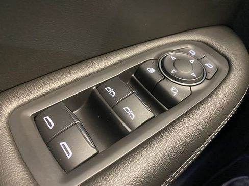 Used 2023 Cadillac XT6 Premium Luxury AWD/4WD image 15