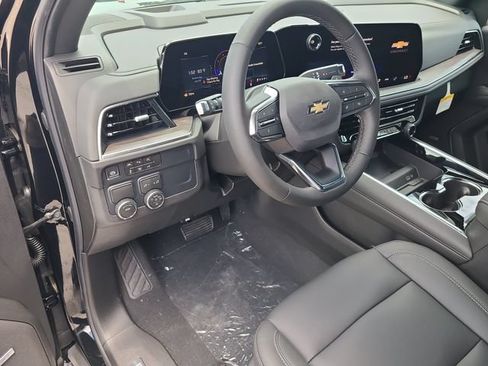 New 2026 Chevrolet Suburban LT w/ Comfort Package RWD image 22