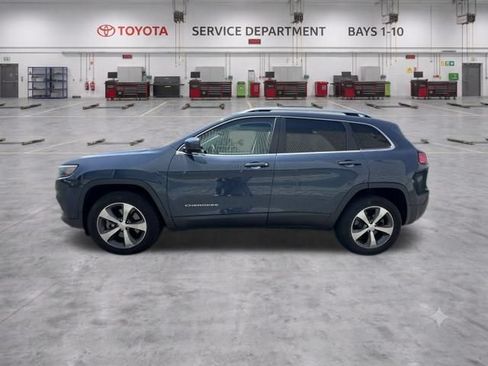 Used 2019 Jeep Cherokee Limited AWD/4WD image 9