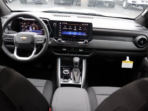 New 2026 Chevrolet Colorado W/T image 15
