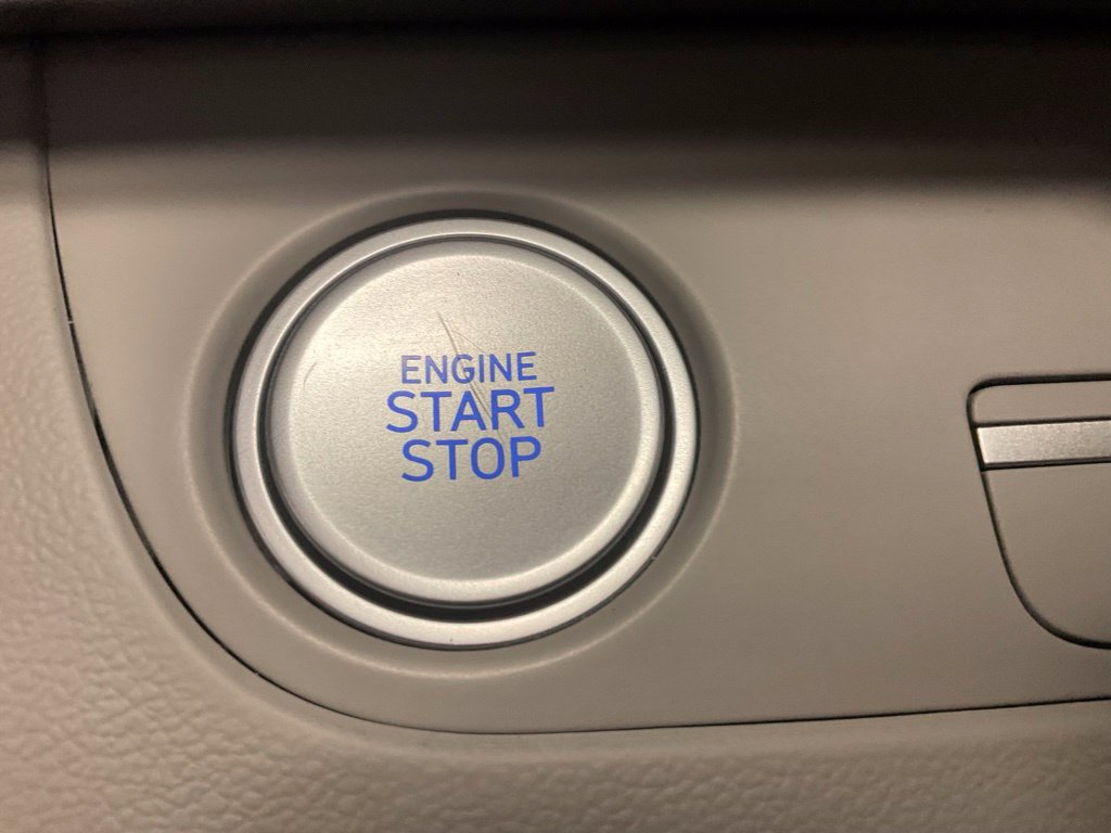 Used 2025 Hyundai Elantra Limited FWD image 23