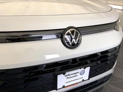 Certified 2025 Volkswagen Tiguan S w/ 18" Wheel Package AWD/4WD image 29
