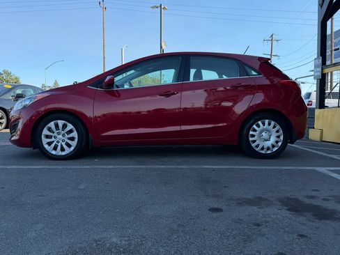 Used 2016 Hyundai Elantra GT FWD image 8