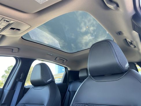 New 2026 Nissan Leaf Platinum+ w/ Cargo Package (Platinum+) image 20