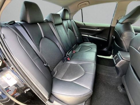 Used 2019 Toyota Camry XSE FWD image 29