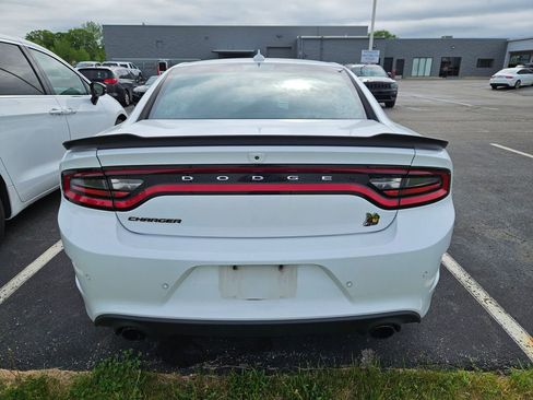 Used 2019 Dodge Charger Scat Pack RWD image 7