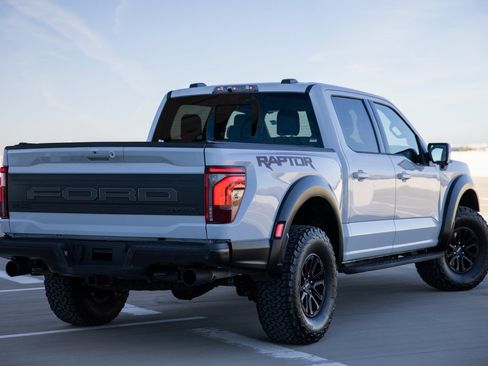 Used 2025 Ford F150 Raptor image 5
