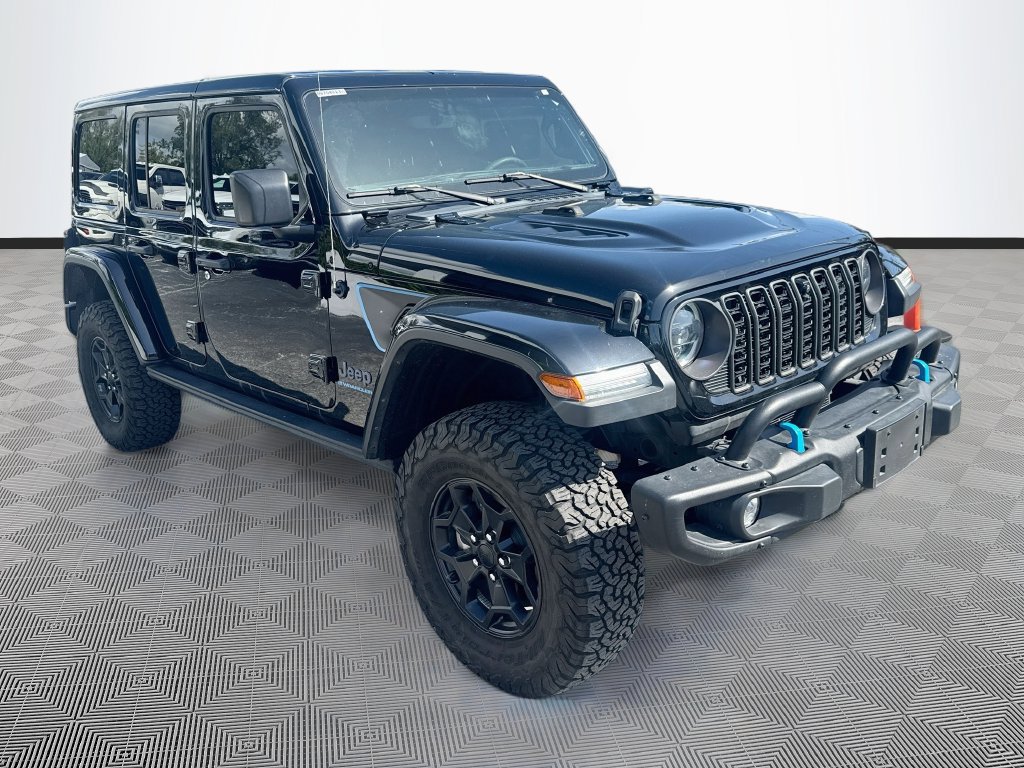 Used 2023 Jeep Wrangler Unlimited Rubicon 4xe AWD/4WD image 4