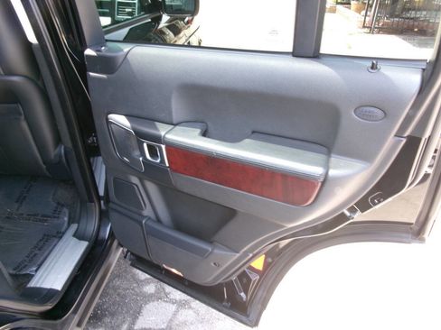 Used 2011 Land Rover Range Rover HSE LUX AWD/4WD image 12