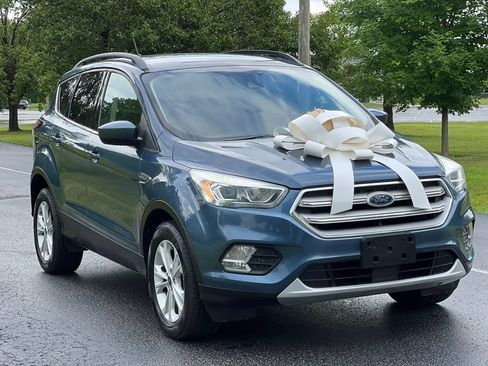 Used 2018 Ford Escape SEL w/ Ford Safe & Smart Package FWD image 3