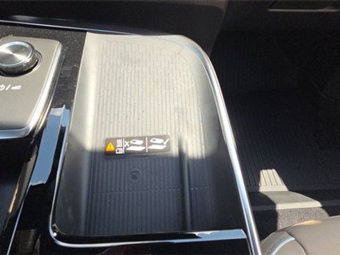 New 2026 Buick Enclave Preferred w/ LPO, Floor Liner Package image 32