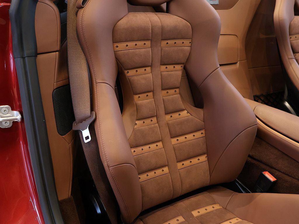 Certified 2023 Ferrari 812 GTS RWD image 39