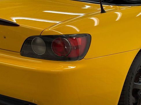 Used 2003 Honda S2000 image 10