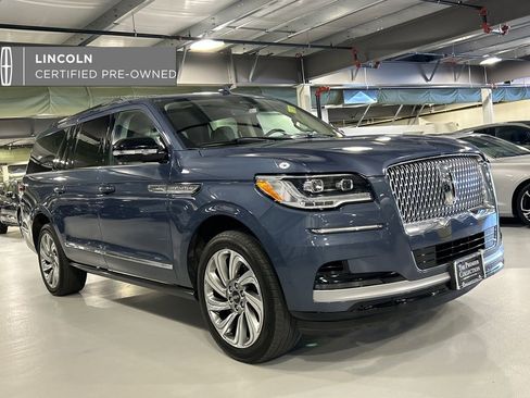 Certified 2023 Lincoln Navigator L Reserve AWD/4WD image 1