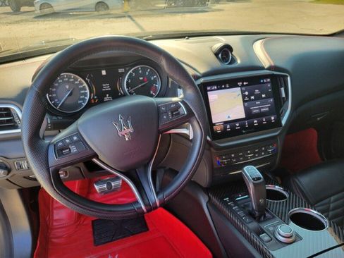 Used 2021 Maserati Ghibli Trofeo RWD image 13