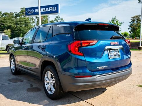 Used 2021 GMC Terrain SLE FWD image 4