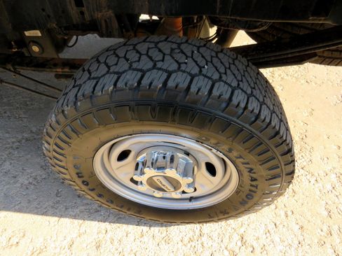 Used 2018 Ford F250 XL w/ Power Equipment Group image 20