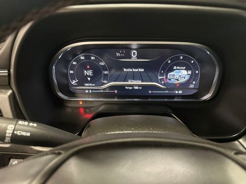 Used 2023 GMC Yukon AT4 w/ AT4 Premium Package AWD/4WD image 19
