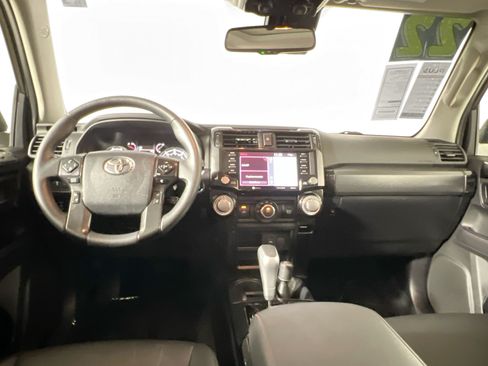 Used 2022 Toyota 4Runner TRD Off-Road Premium AWD/4WD image 30