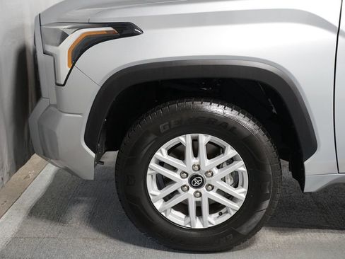 Used 2025 Toyota Tundra SR5 w/ SR5 Premium Package RWD image 5