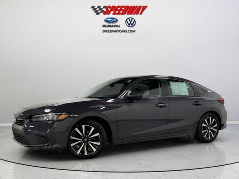 Used 2022 Honda Civic EX-L image 3