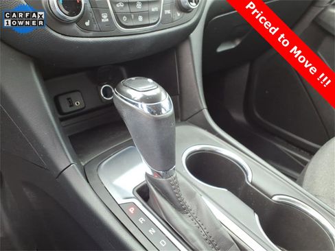 Used 2018 Chevrolet Equinox LT image 22