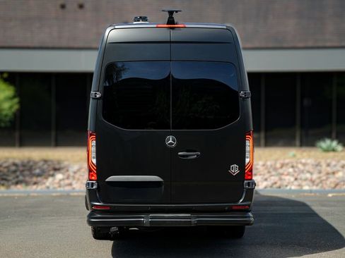 Used 2024 Mercedes-Benz Sprinter 3500 image 6