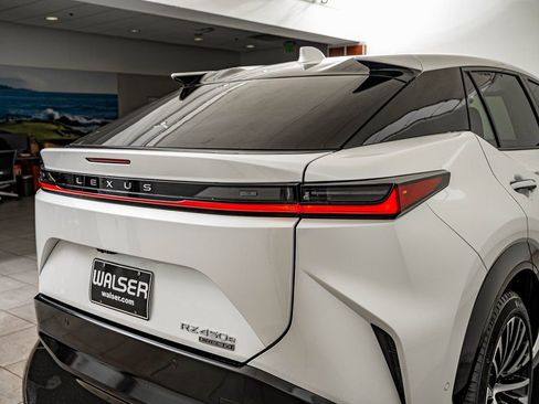 Certified 2024 Lexus RZ 450e Premium w/ Technology Package image 9