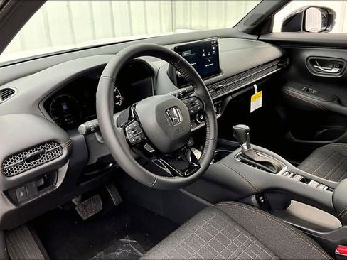 New 2026 Honda HR-V Sport image 8